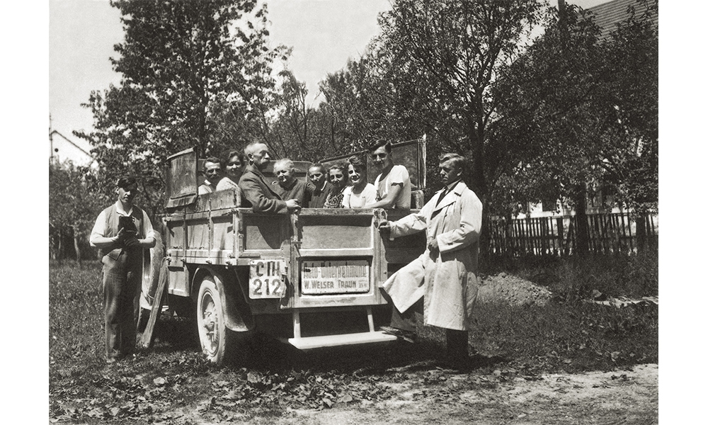 Der Beginn des Autobusunternehmens Wilhelm Welser in den 1930er Jahren. - 
