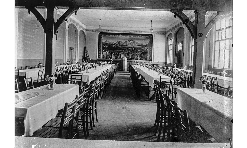 Saal des katholischen Vereinshauses 1931 Foto Haider